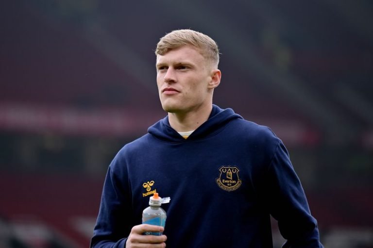 Sean Dyche makes Everton stance on Branthwaite to Tottenham transfer clear