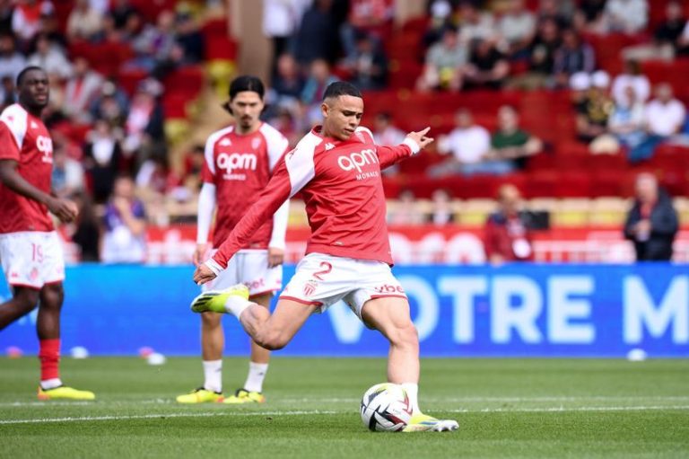 Nuno faces Tottenham interest in €40m player who ‘will listen’ to Nottingham Forest offer