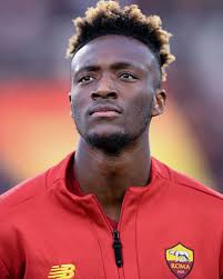 Tottenham now tempted to bid as club make ‘one of the best strikers in the world’ available for £28m