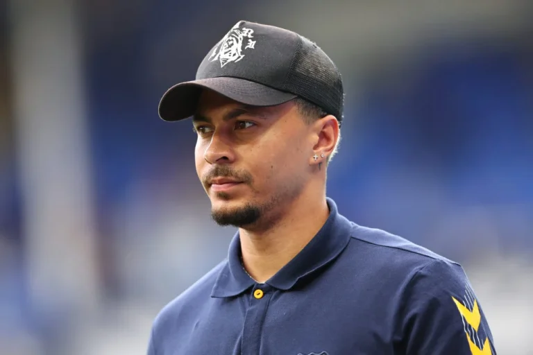 ‘Incredible’ Spurs lad spotted in training with Dele Alli as pre-season start