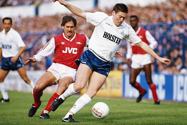 “Great talent” – Chris Waddle tells Tottenham to sign English star compared to a young Raheem Sterling