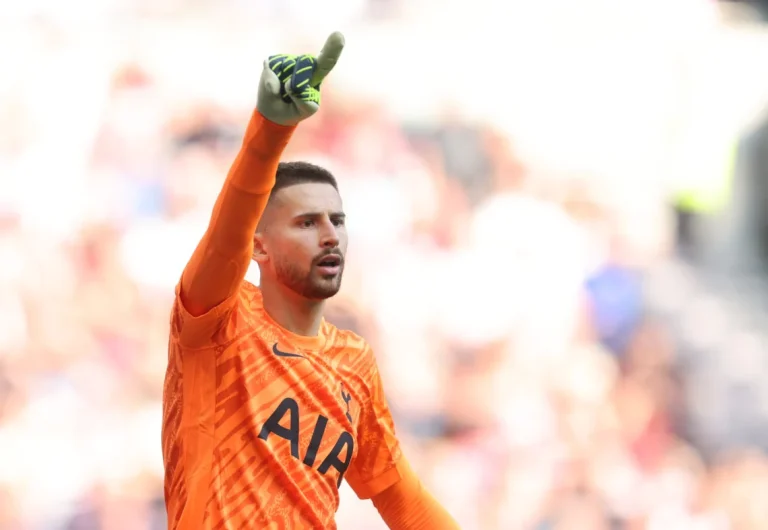 Guglielmo Vicario fires back unacceptable message during Man City vs Arsenal moment