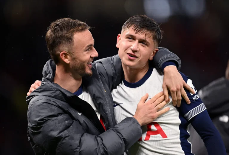 ‘Interesting’: Gary Neville delivers ruthless verdict of Mikey Moore after defeat of United