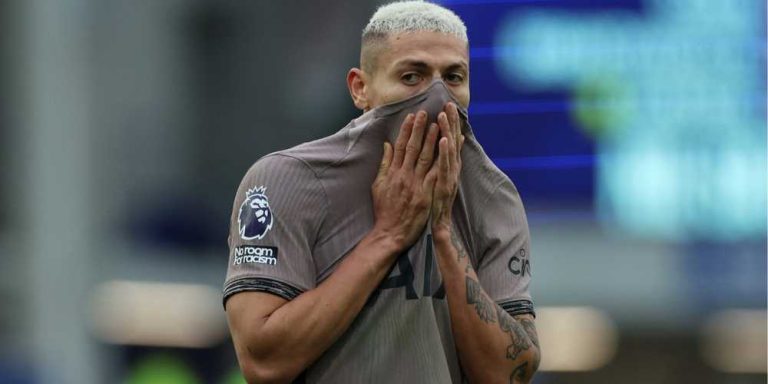 Richarlison has fueled yet more talk of an Everton return after his social media activity over the last 24 hours