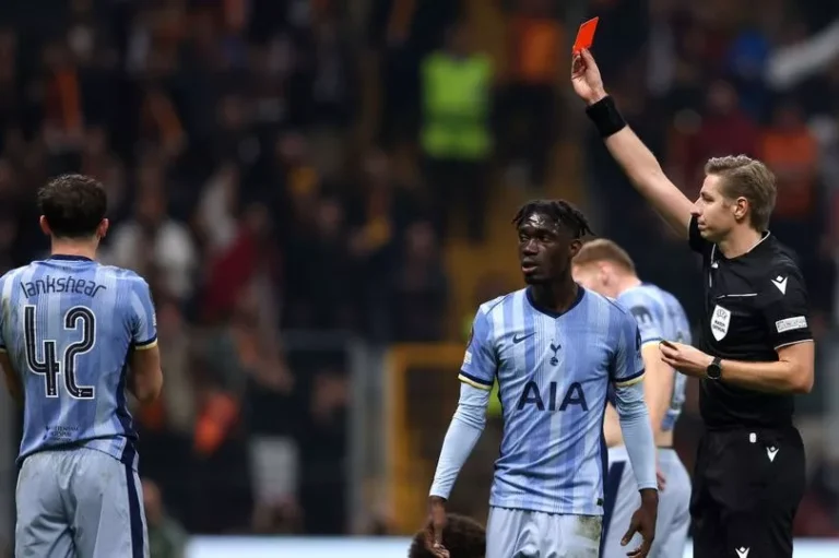 Ben Davies discusses Will Lankshear dressing room reaction after Spurs red card