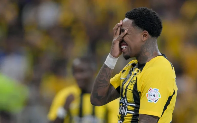 Steven Bergwijn says Tottenham once had an attacker who was even better than Thierry Henry