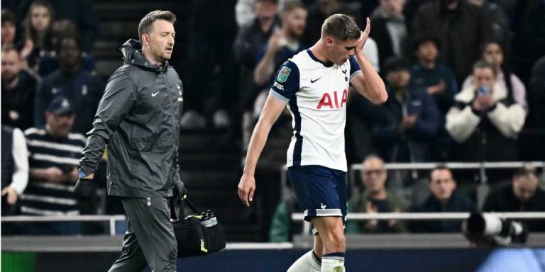 Micky van de Ven issues message after Tottenham injury nightmare