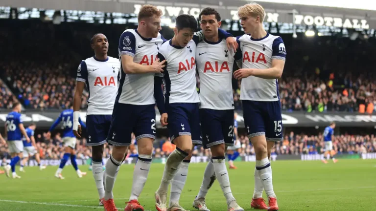 24yr old “top of the list” as Tottenham look to replace key star who is “going to move on”
