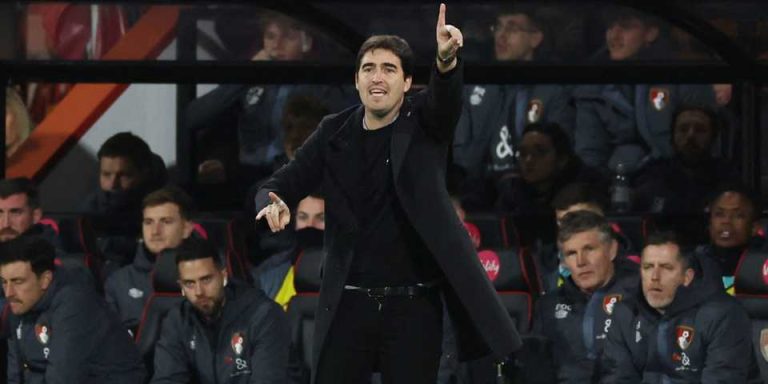Master tactician emerging as a favourite for Tottenham job after Iraola blow