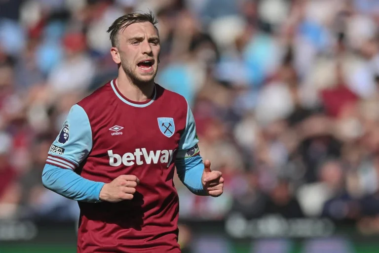 Potter drops West Ham squad bombshell as captain Bowen launches Spurs rant