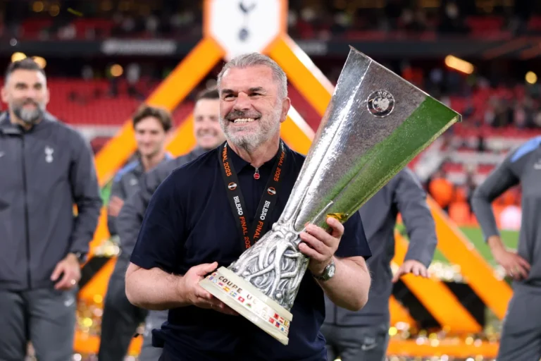 ‘Did anybody notice’: Graham Roberts saw something ‘strange’ on the pitch after Tottenham won the Europa League