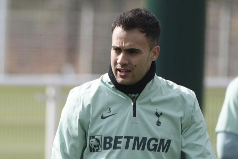 Tottenham duo set to leave for free with no new contract offers in summer
