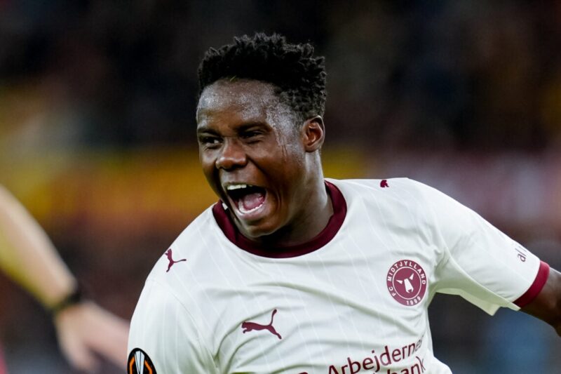 Tottenham eye £35m centre-forward who has scored 19 goals this season