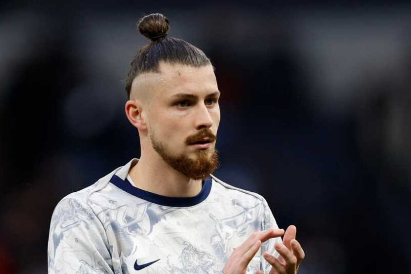 Tudor must finally bench £35m Spurs flop who makes Dragusin look like a good signing